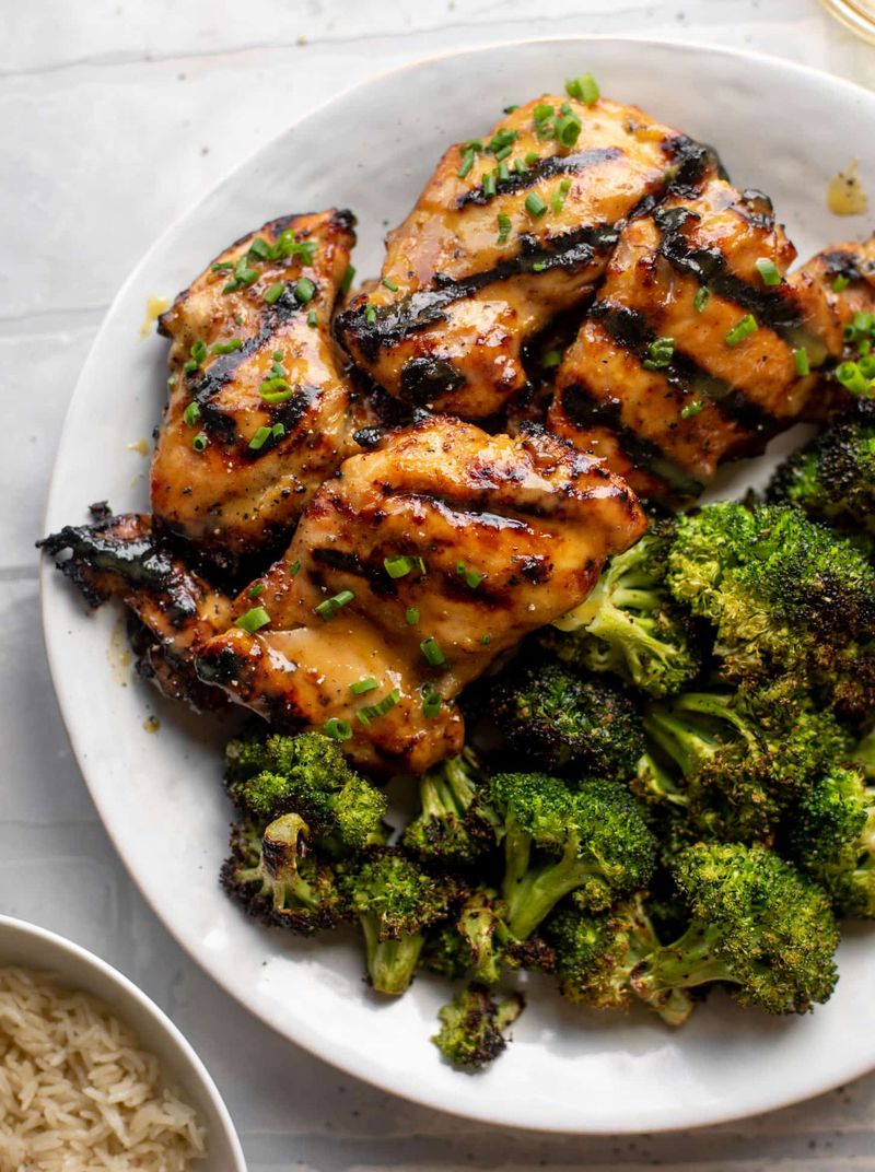 Steamed Broccoli with Grilled Chicken Breast