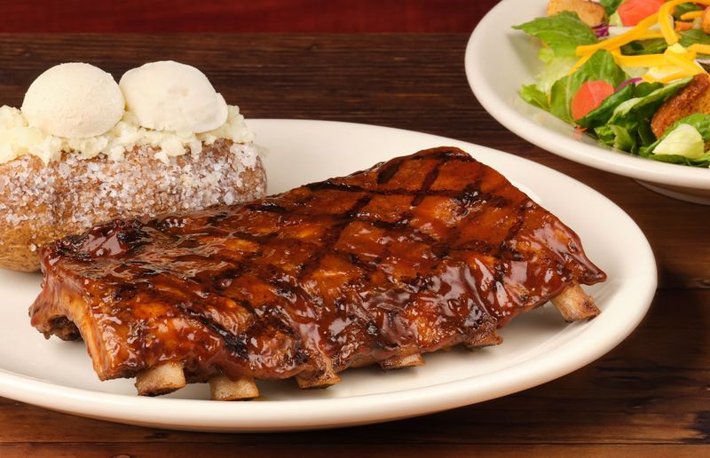 Texas Roadhouse: Hand-Cut Excellence Beyond Steaks