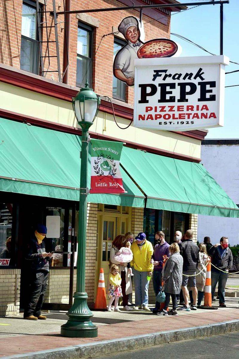 Frank Pepe Pizzeria Napoletana (New Haven, Connecticut)