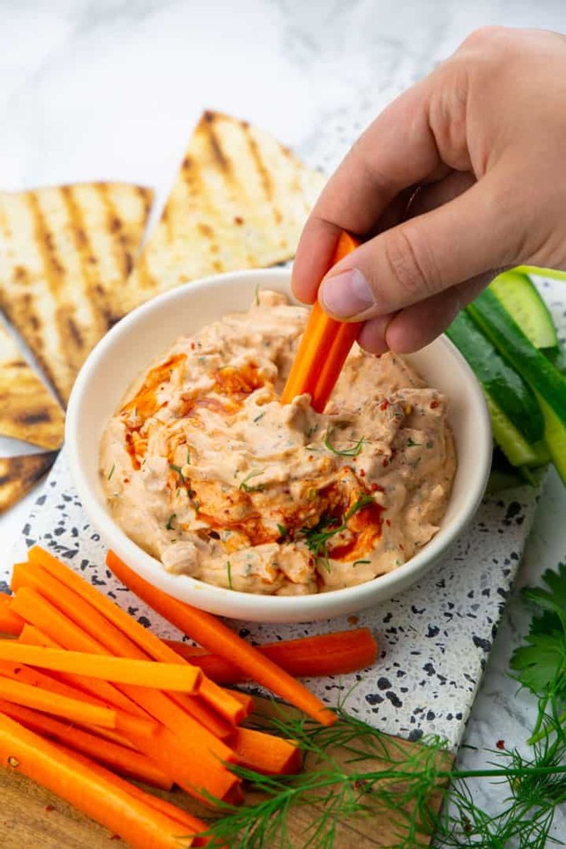 Carrot Sticks With Cashew Dip