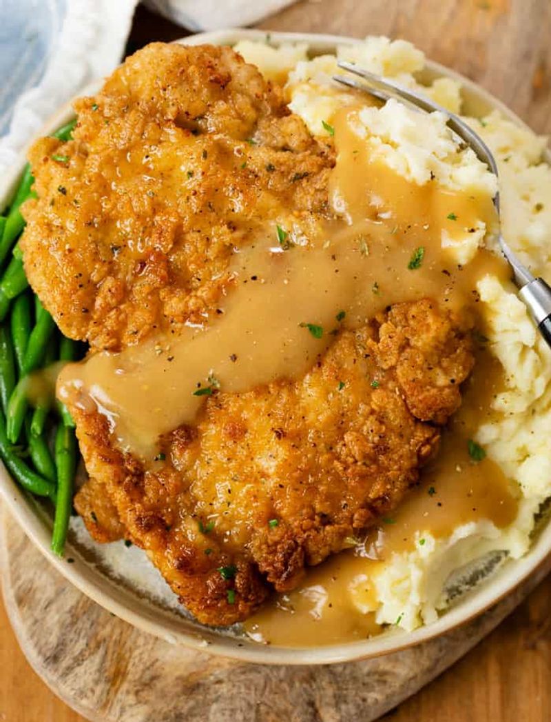 Fried Chicken with Mashed Potatoes