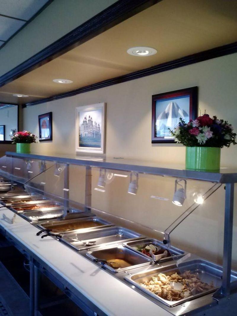 Ganesh Indian Cuisine: Spice Paradise in Portland's Backyard
