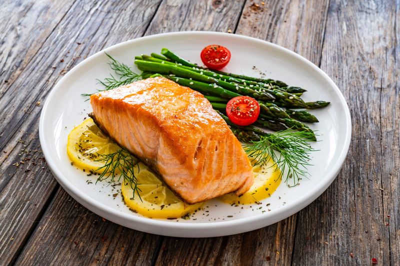 Heart-Healthy Grilled Salmon Plate