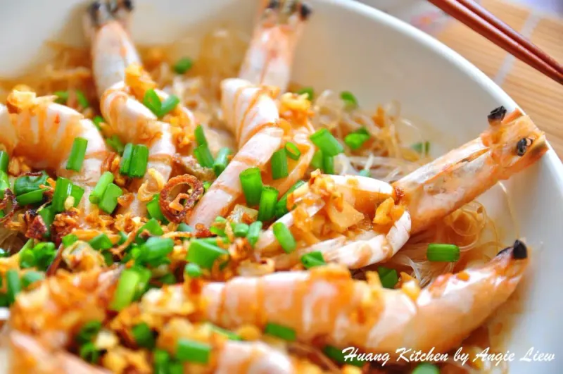 Steamed Shrimp with Garlic Sauce (Light Sauce)
