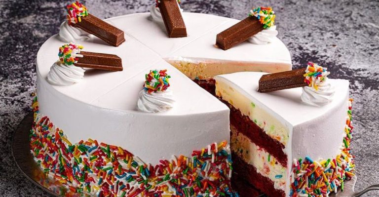 I Taste-Tested Ice Cream Cakes from DQ, Cold Stone & Baskin-Robbins—These 5 Were Worth It (And 5 Weren’t)