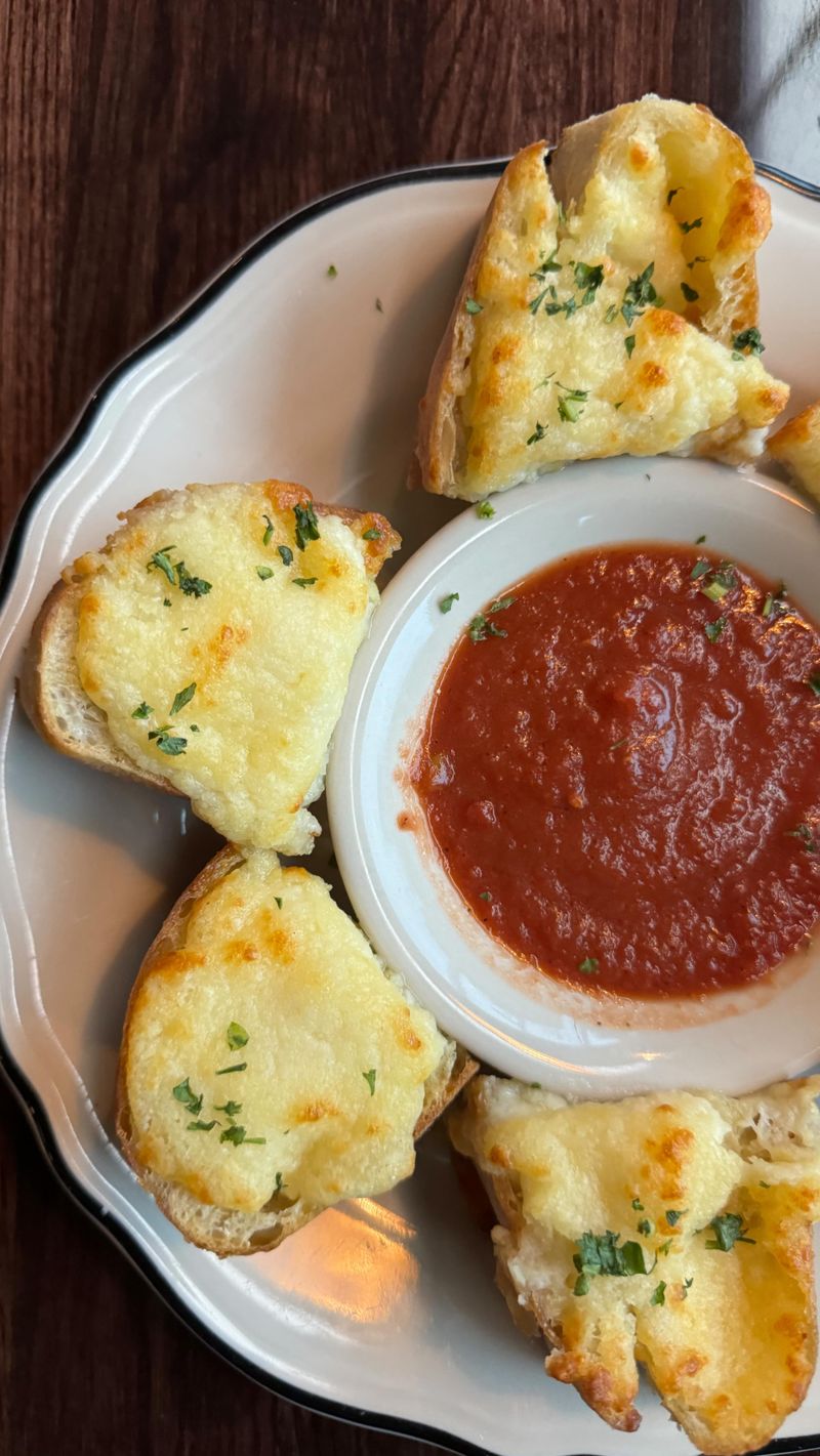 Garlic Bread with Marinara as the First Thing Served