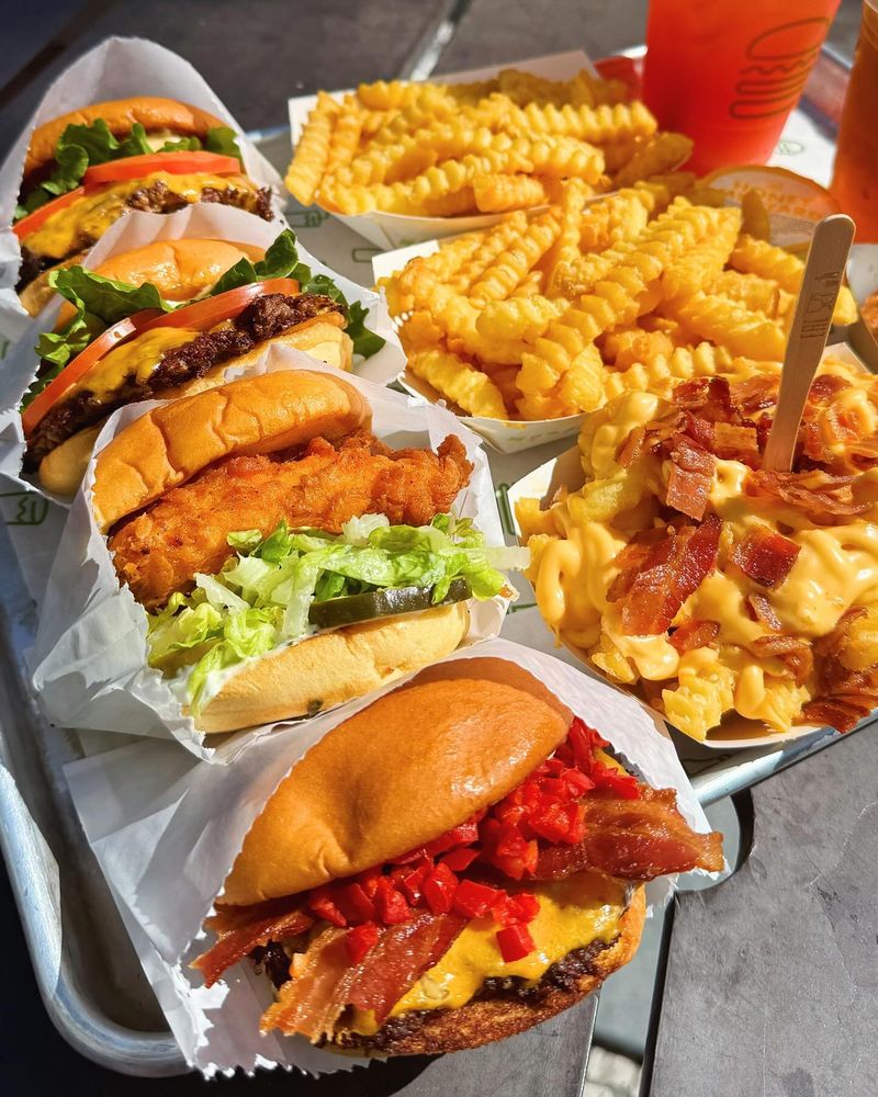 Shake Shack - Modern Classic Creator