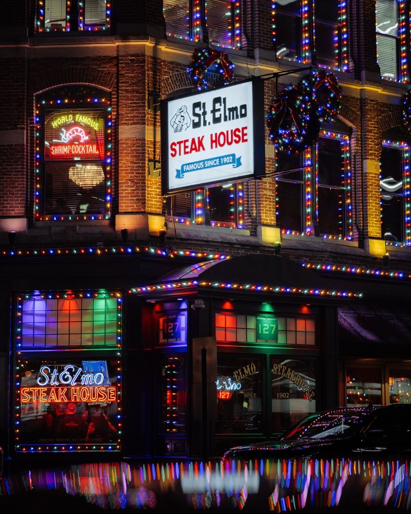 Indiana: St. Elmo Steak House, Indianapolis