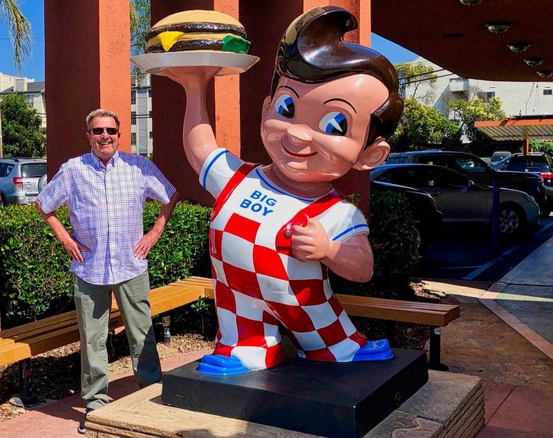 Bob’s Big Boy (Outside CA)