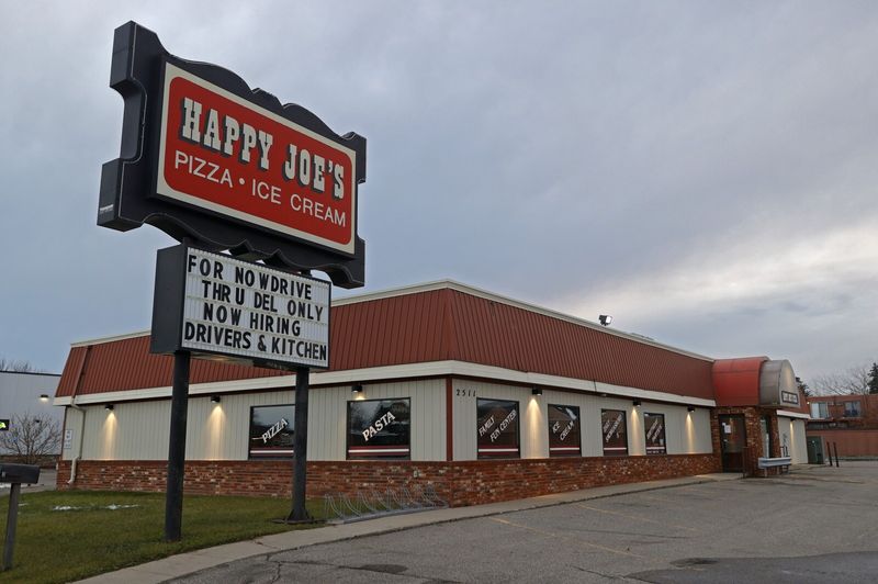 Happy Joe’s Pizza & Ice Cream