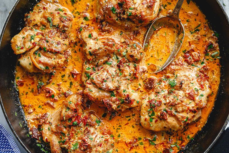 Sun-Dried Tomato Chicken Thighs in Cream Sauce