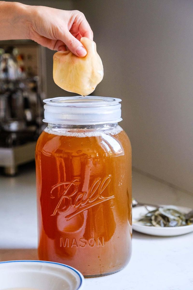 Kombucha: Fizzy Fermented Tea