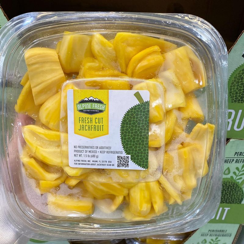 Pre-Cut Fruit Containers