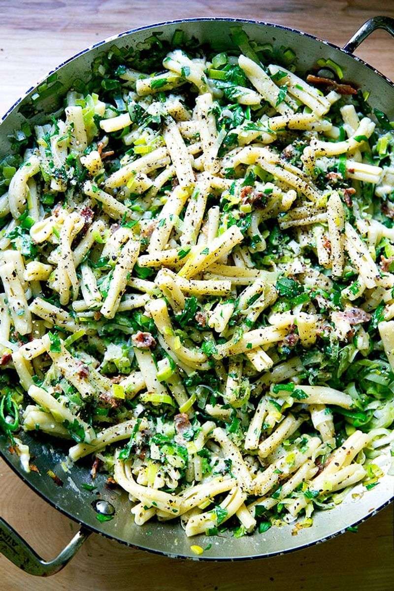 Asparagus and Leek Carbonara
