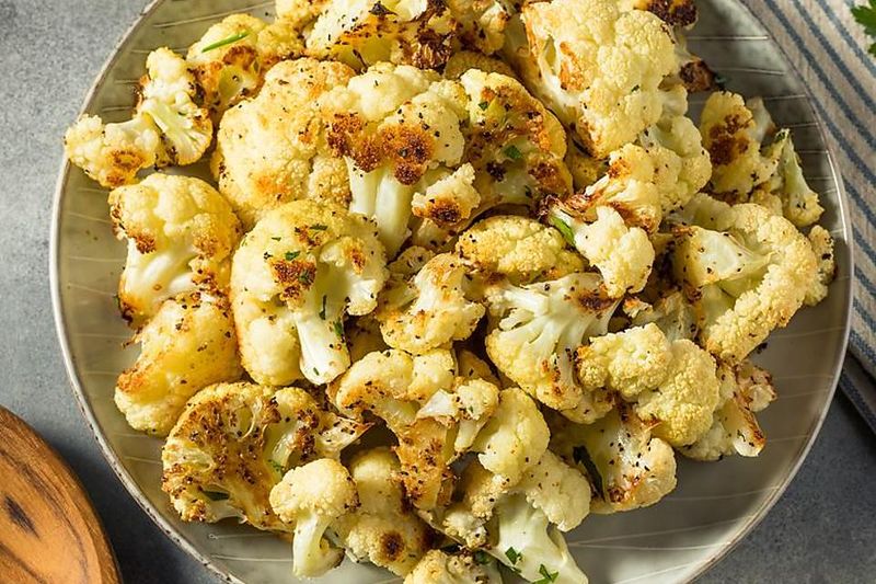 Garlic-Parmesan Roasted Cauliflower Bites