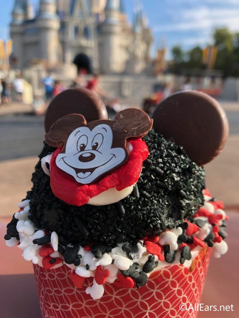 Mickey Cupcakes