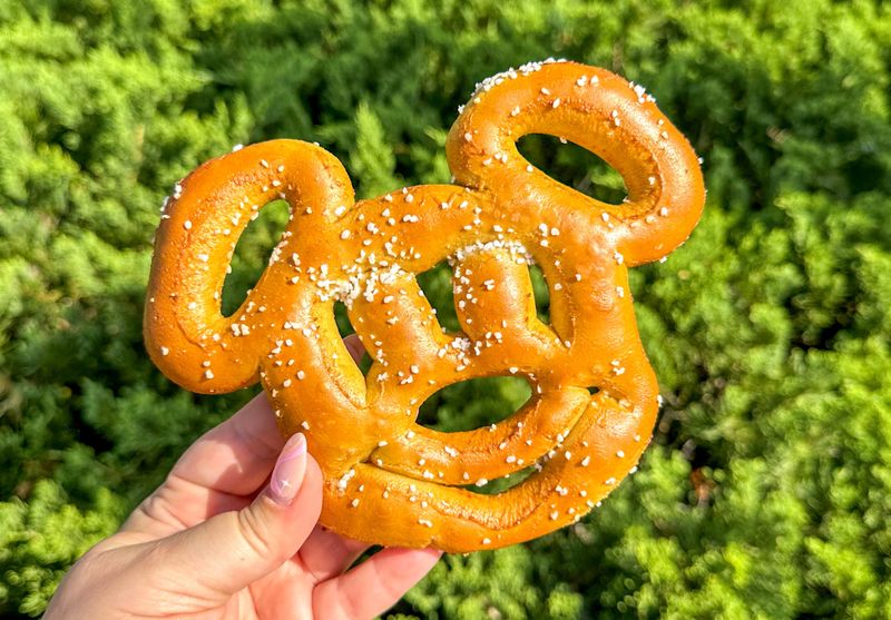 Mickey Pretzel