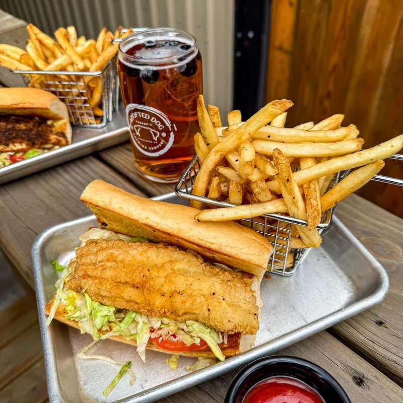 Mississippi: Catfish Po' Boy