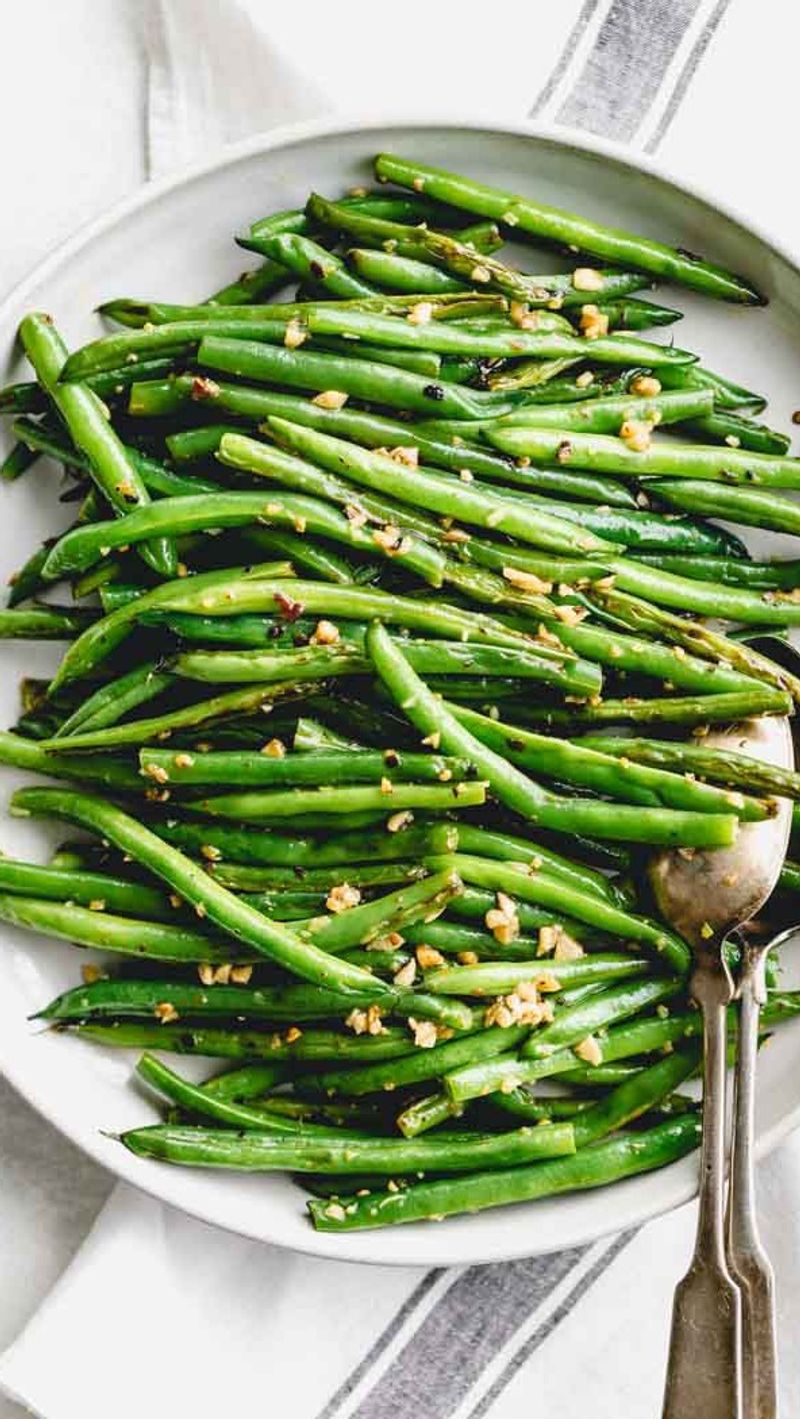 Lukewarm Green Beans