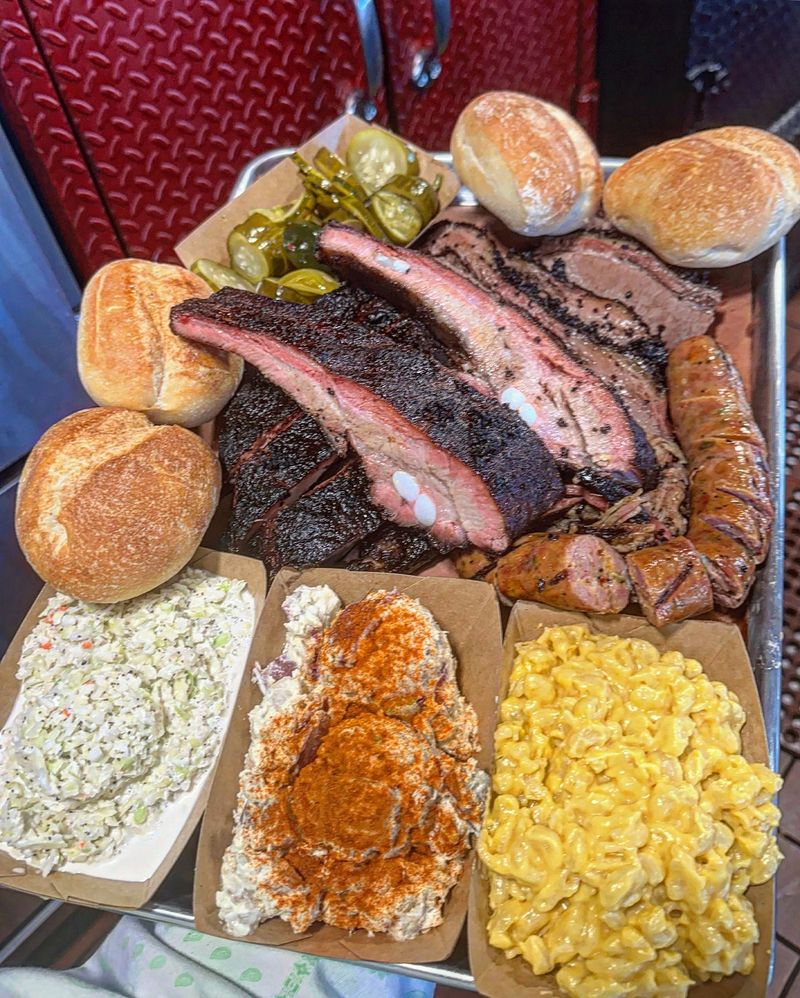 New Jersey: Red White & Que Smokehouse, Green Brook