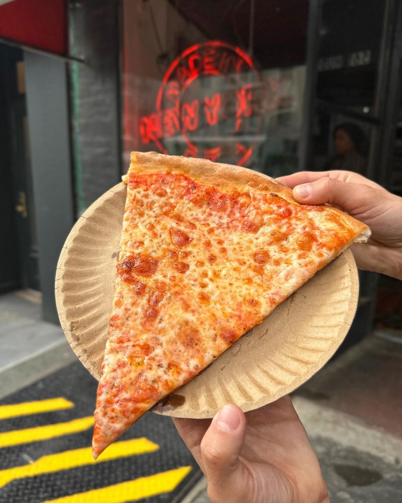 New York – NY-Style Pizza