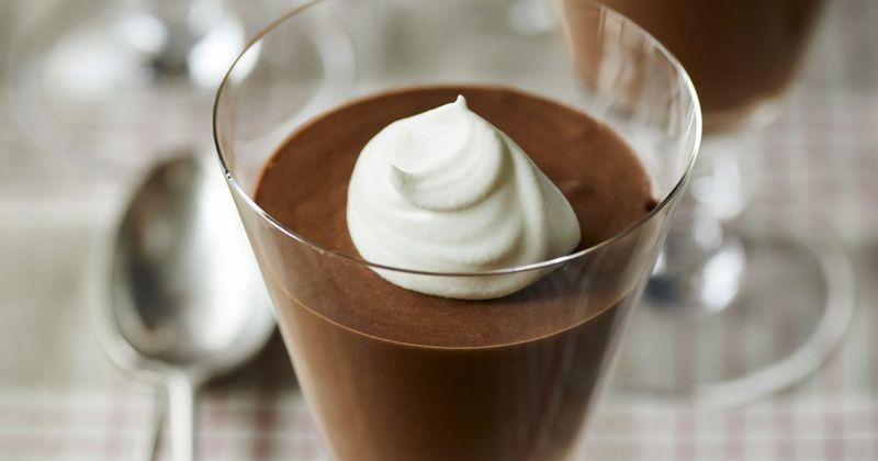 No-Bake Chocolate Mousse Cups