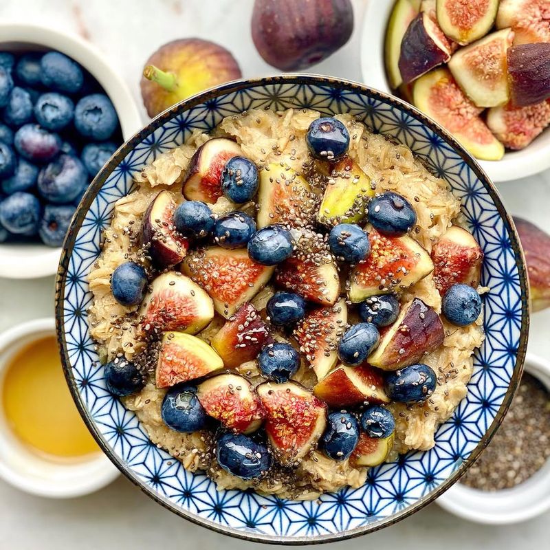 Overnight Cinnamon Oats with Figs