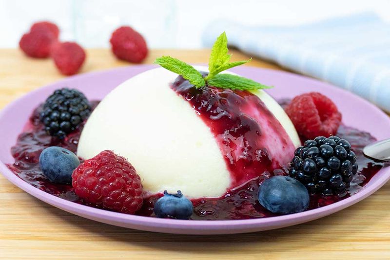 Panna Cotta with Berry Sauce