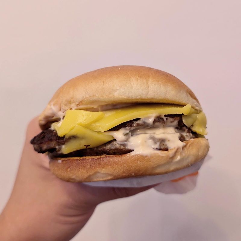 Yumburger with Cheese