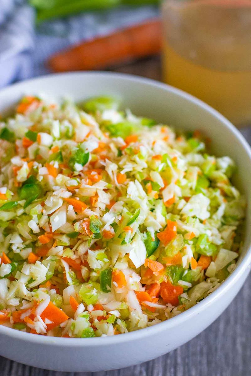 Pepper Cabbage: Tangy Slaw with a Twist