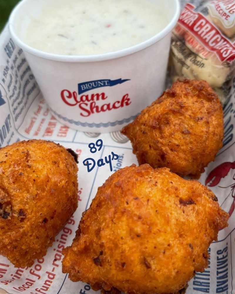 Rhode Island: Clam Cakes