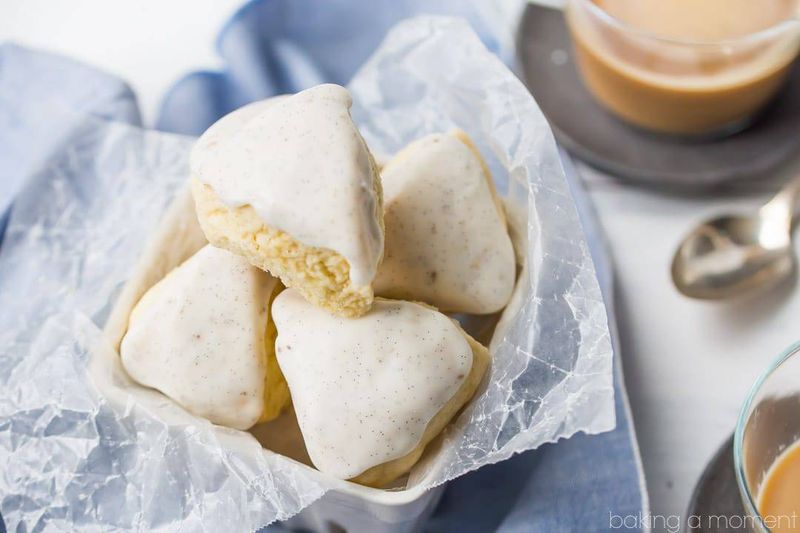 Petite Vanilla Bean Scone