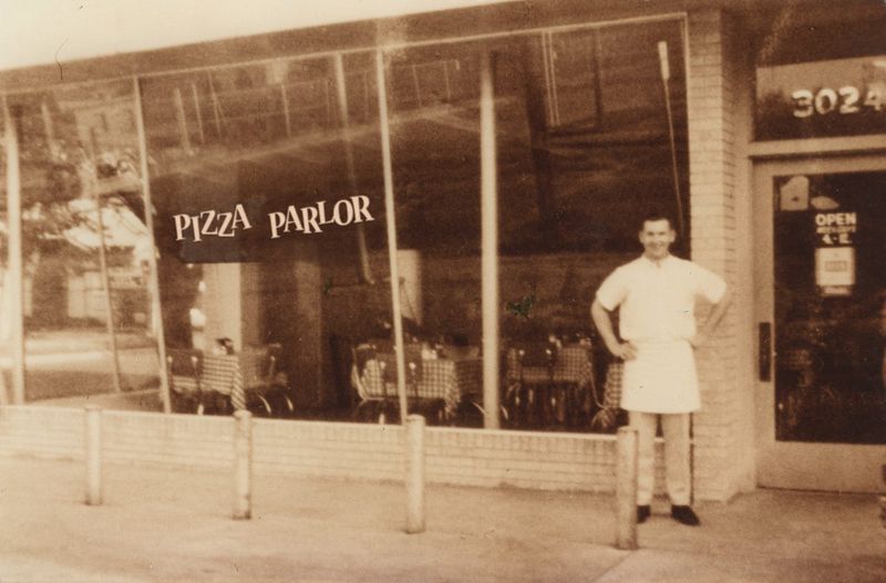 Ken’s Pizza