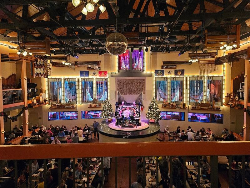 Organ Stop Pizza