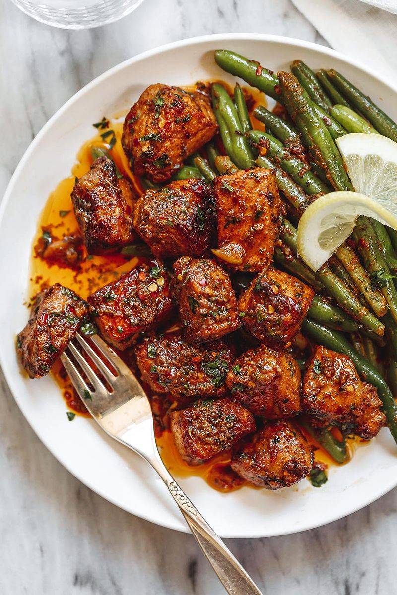 Garlic Butter Pork Bites & Green Beans