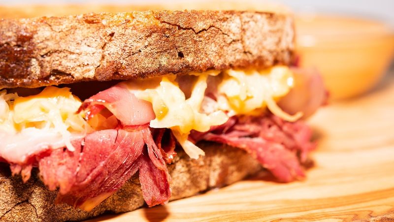 Quiznos Classic Reuben