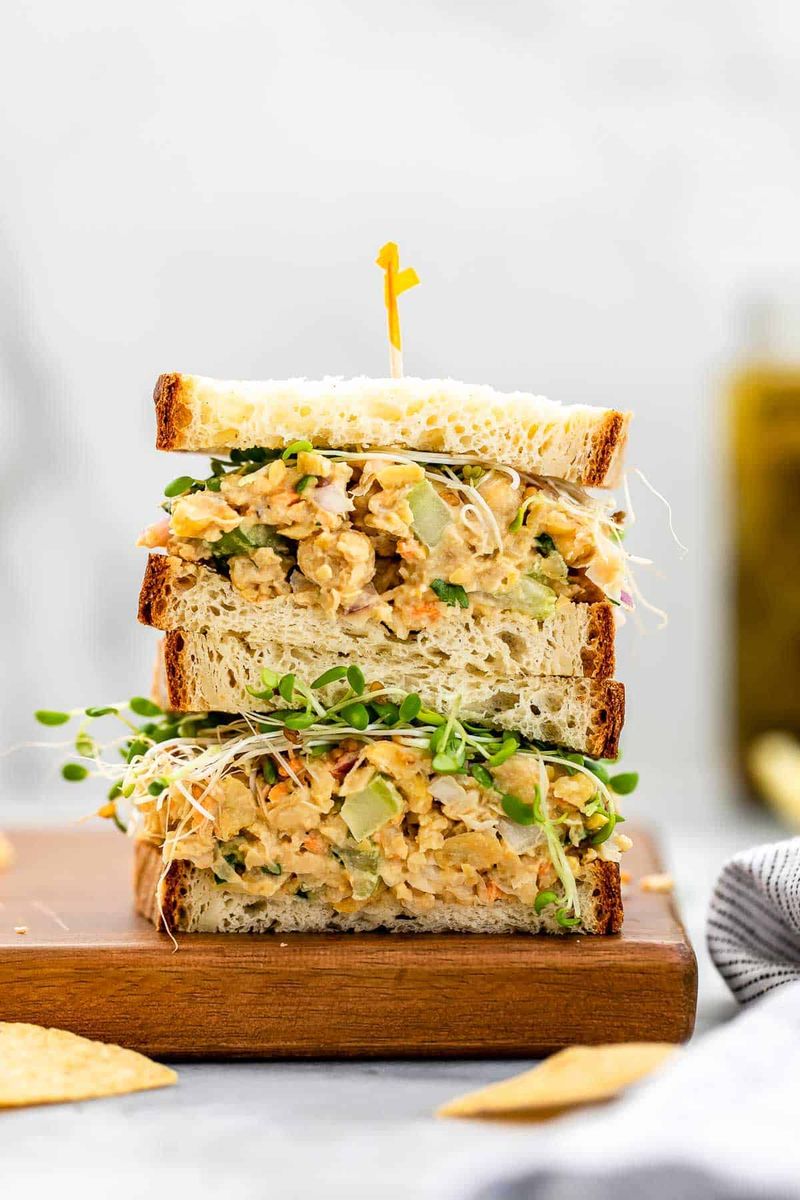 Spicy Tuna & Chickpea Fusion
