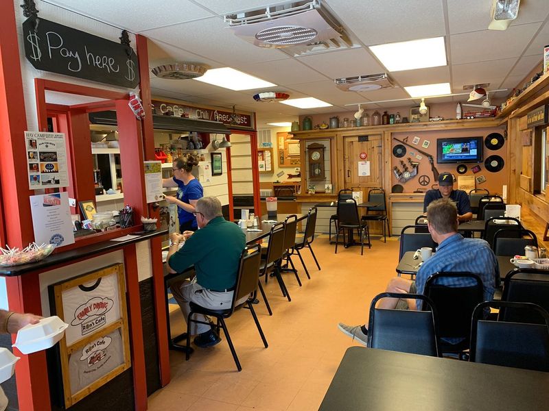 Ron's Café (Rapid City, South Dakota)