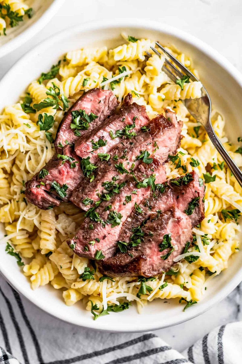 Alfredo Steak Pasta