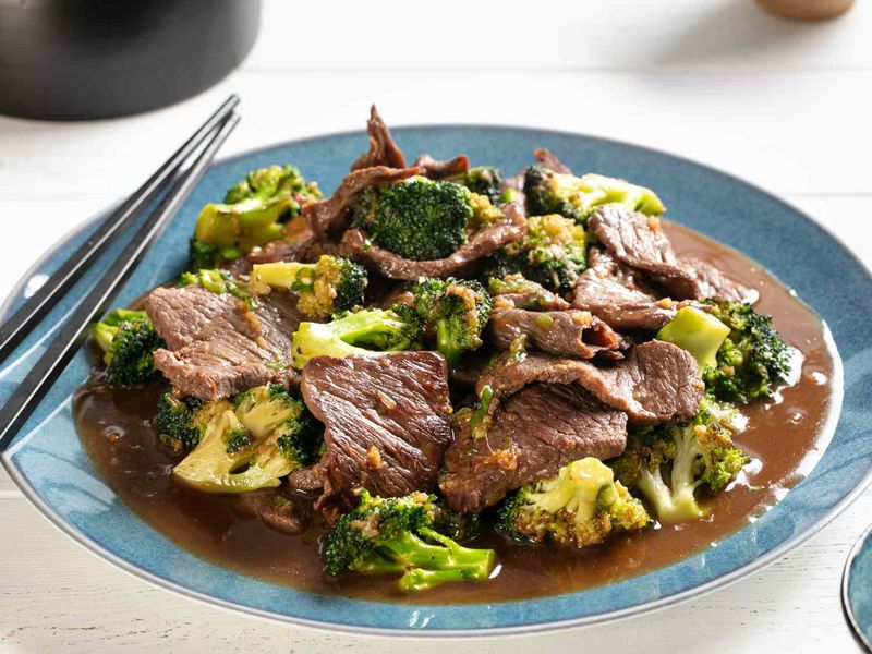 Beef and Broccoli (In Heavy Sauce)