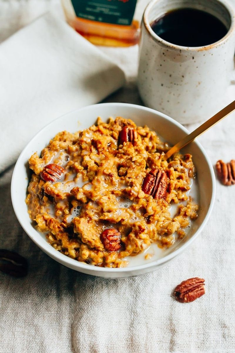 Slow Cooker Pumpkin Pie Oatmeal