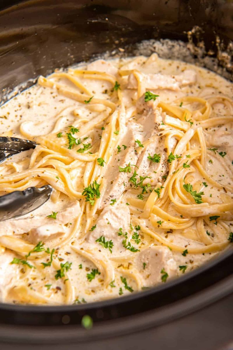 Crockpot Chicken Alfredo