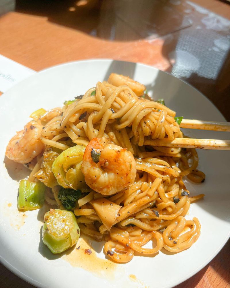 Speedy Peanut Noodles