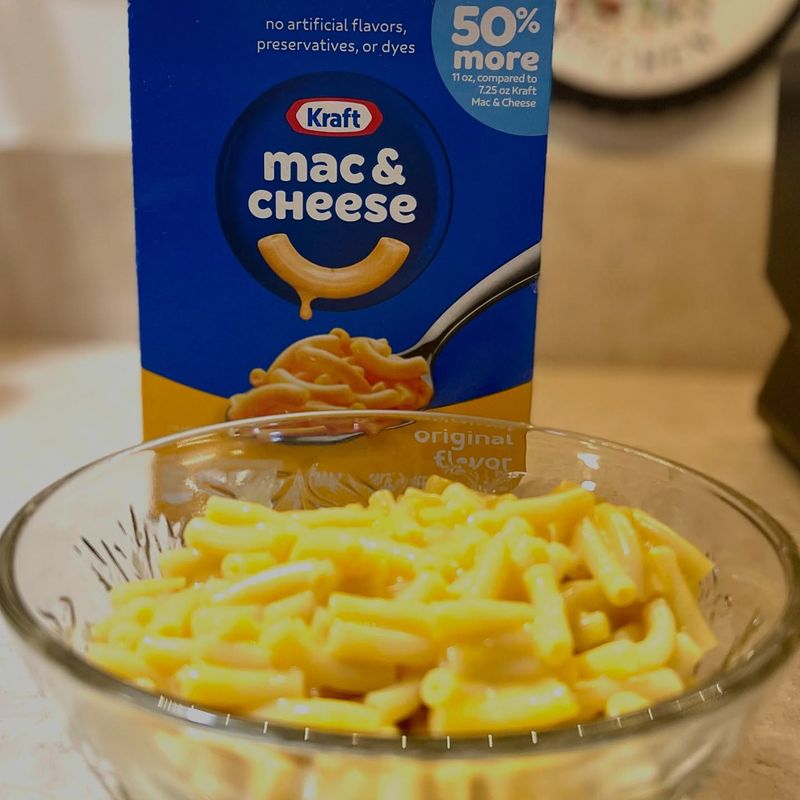 Macaroni and Cheese With Yellow Dyes