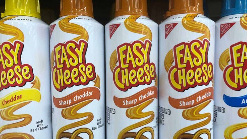 Spray Cheese (Cheez Whiz)