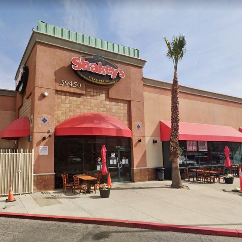 Shakey's Pizza Parlor