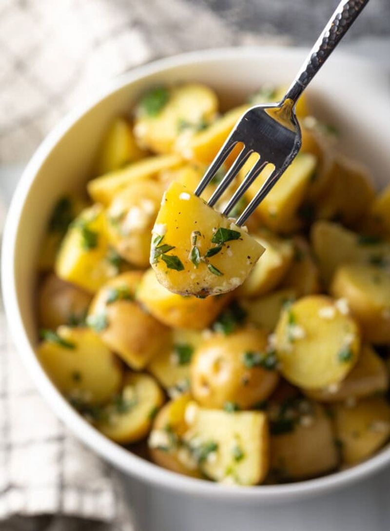 Steamed Baby Potatoes with Lemon and Dill