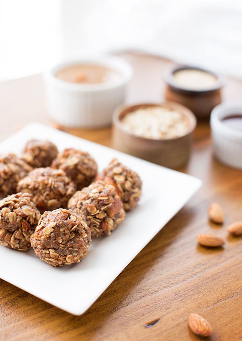 Quinoa Oat Bites