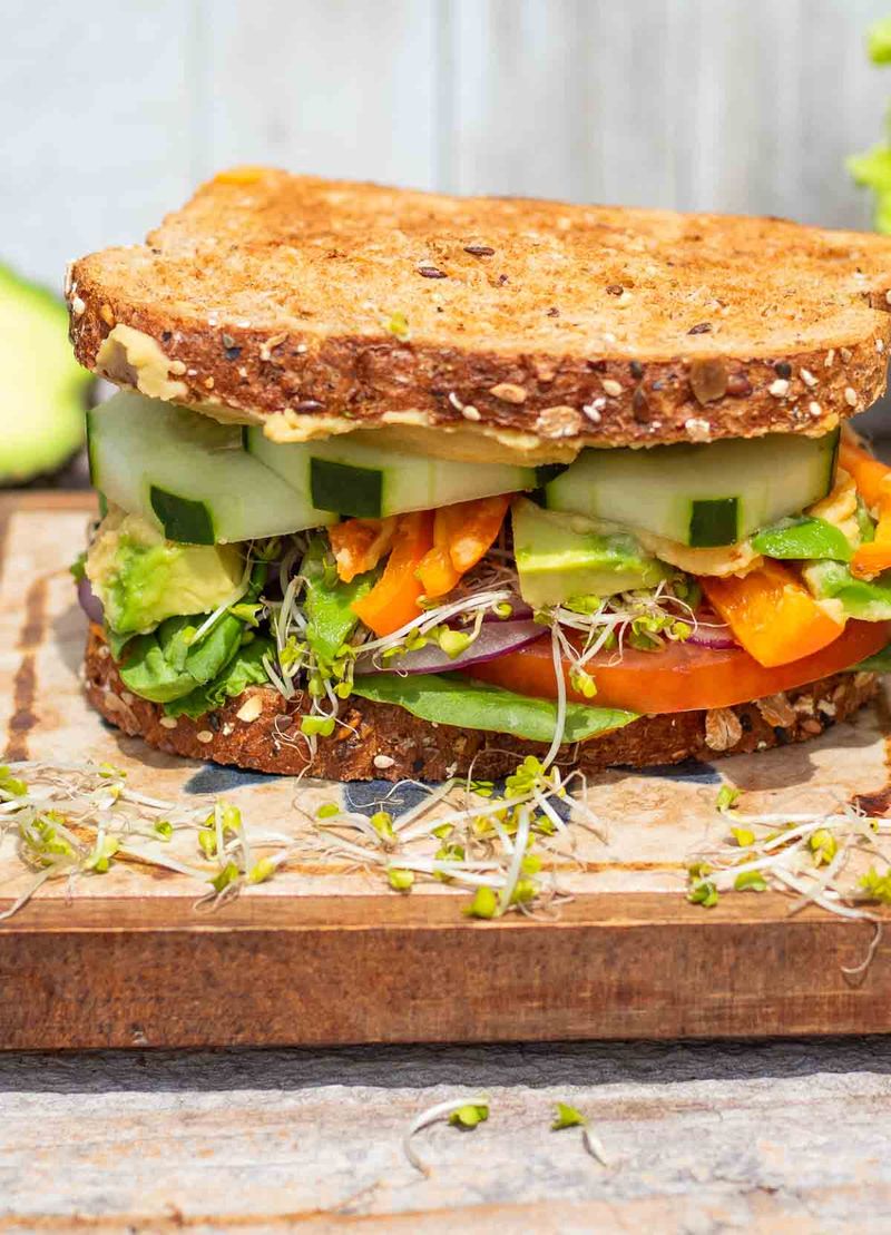 Veggie & Hummus Sandwich