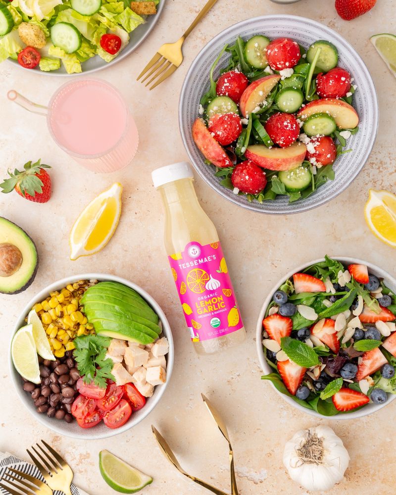 Tessemae's Organic Lemon Garlic Vinaigrette